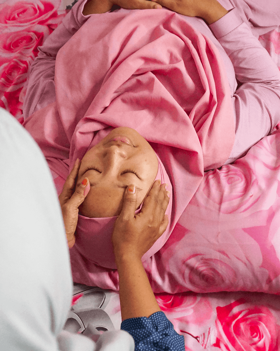 Pengalaman Pijat Menggunakan Layanan GOMASSAGE di Surabaya Hilda