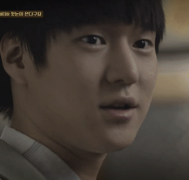 [응답하라1988] 보라 훔쳐보는 변태같은 선우.gif | 인스티즈