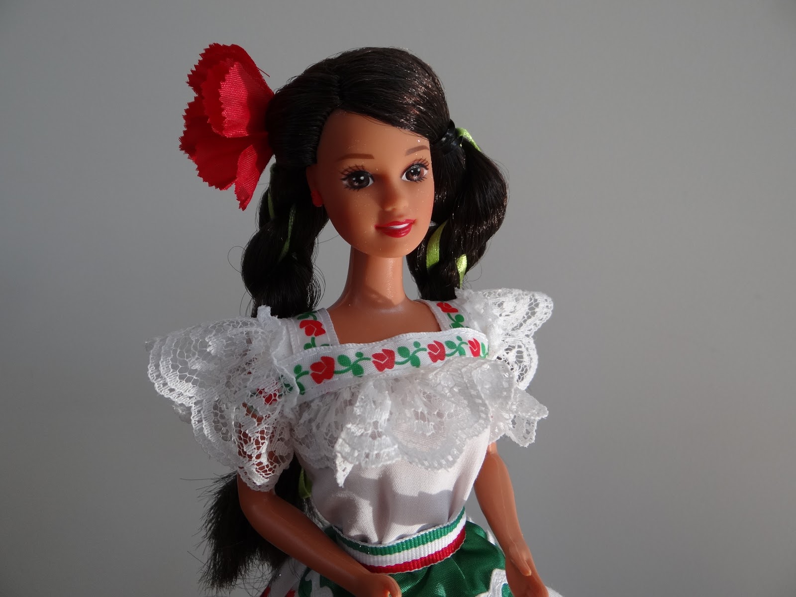 Coffee and Dolls EN: Dolls of the World Mexican Barbie 1995