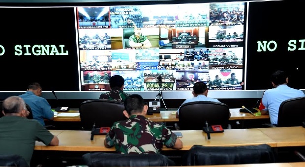Panglima TNI Gelar Video Conference Dengan Pangkotama