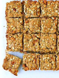 Almond and oats spicy bar