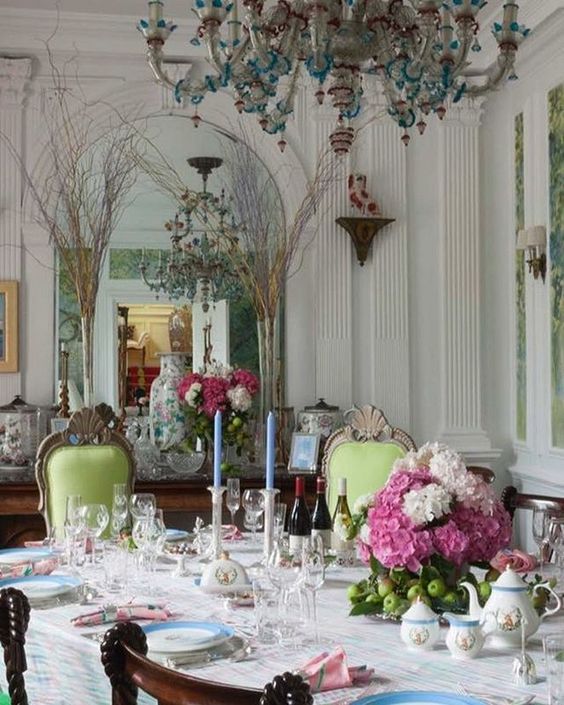 Eye For Design: Decorating With Murano Glass Chandeliers