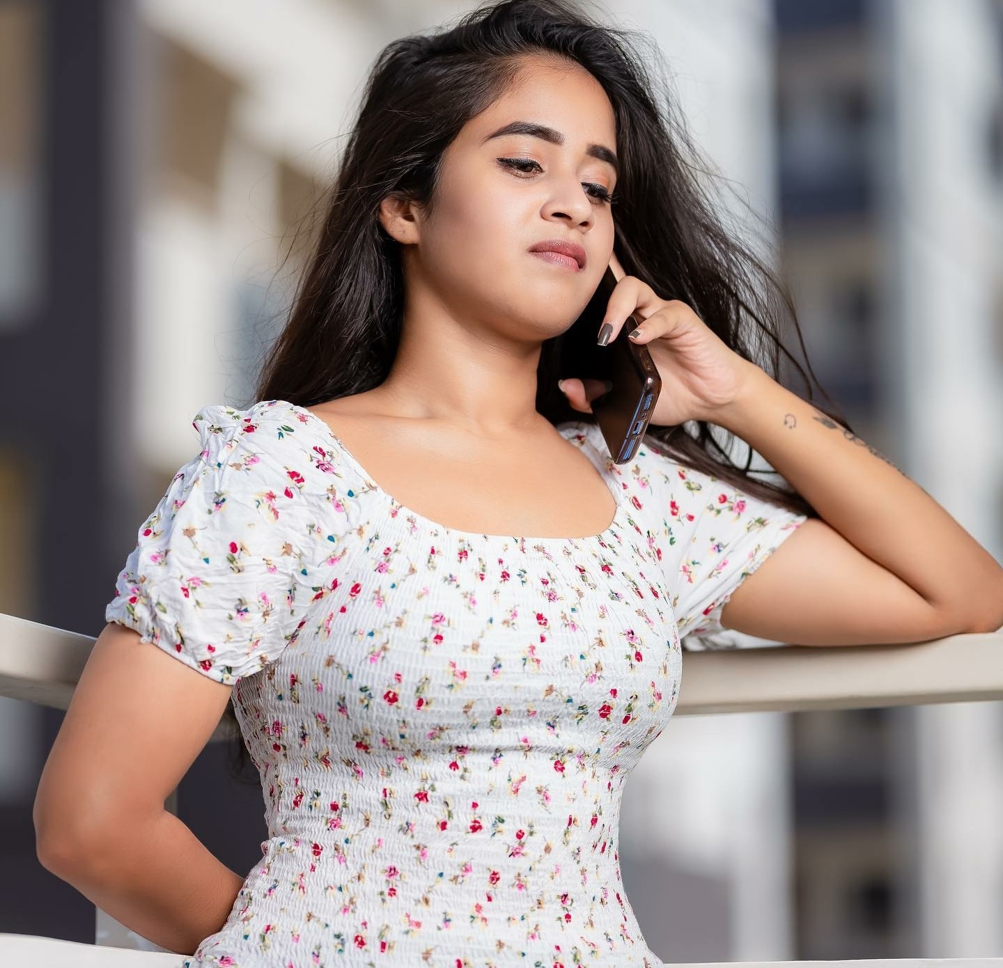 CELEBRITY PICS: Deepthi Sunaina Hot Boobs