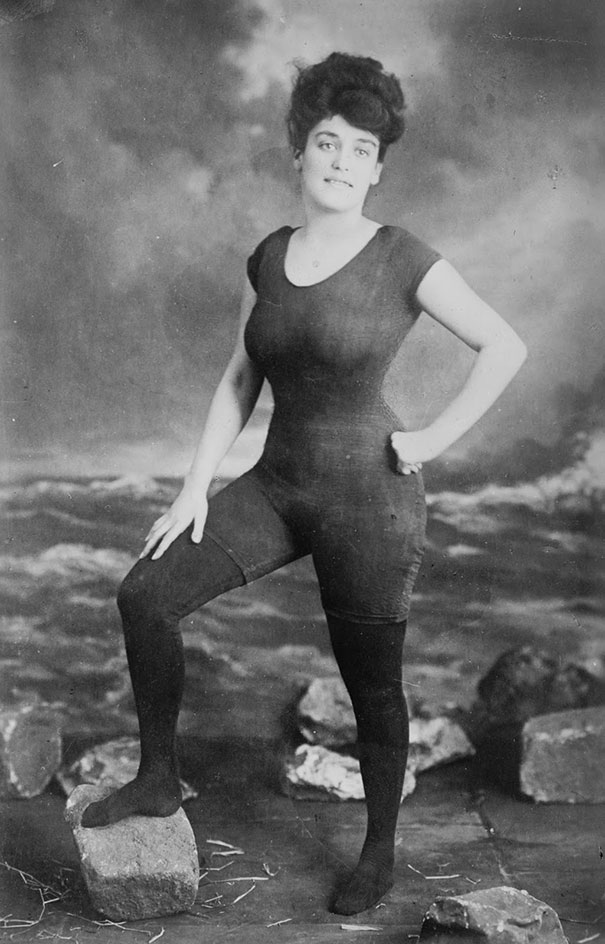 Annie Edison Taylor, the first person to survive going over Niagara Falls in a barrel, 1901 Annie Edison Taylor, the first person to survive going over Niagara Falls in a barrel, 1901
