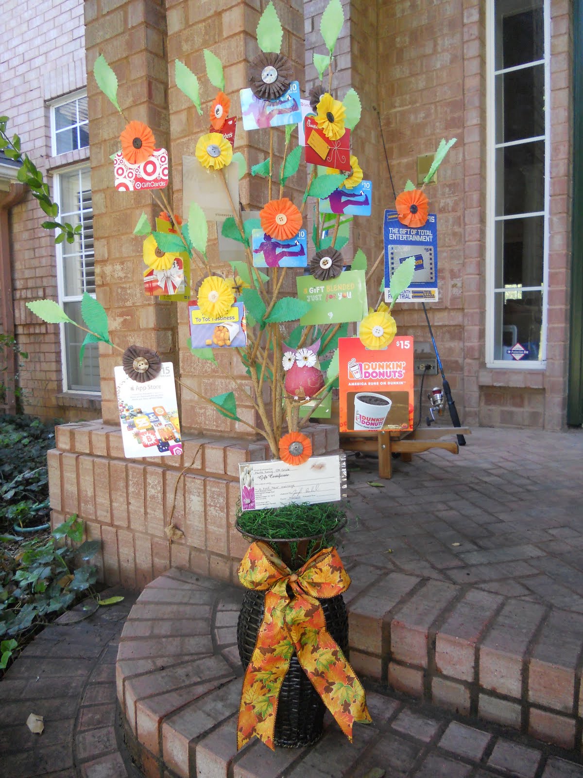 Tales Of A Needle And Thread: MONEY TREE ....