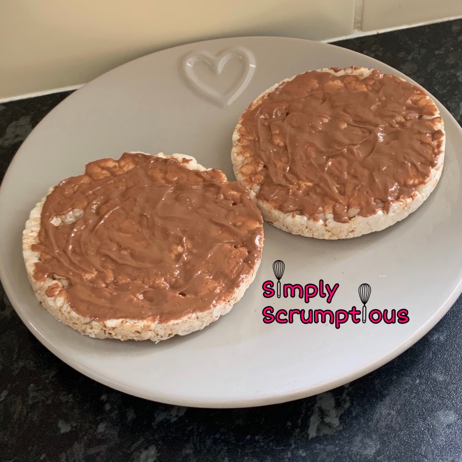 Homemade Chocolate Rice cakes 2 ingredients low calorie, high fibre