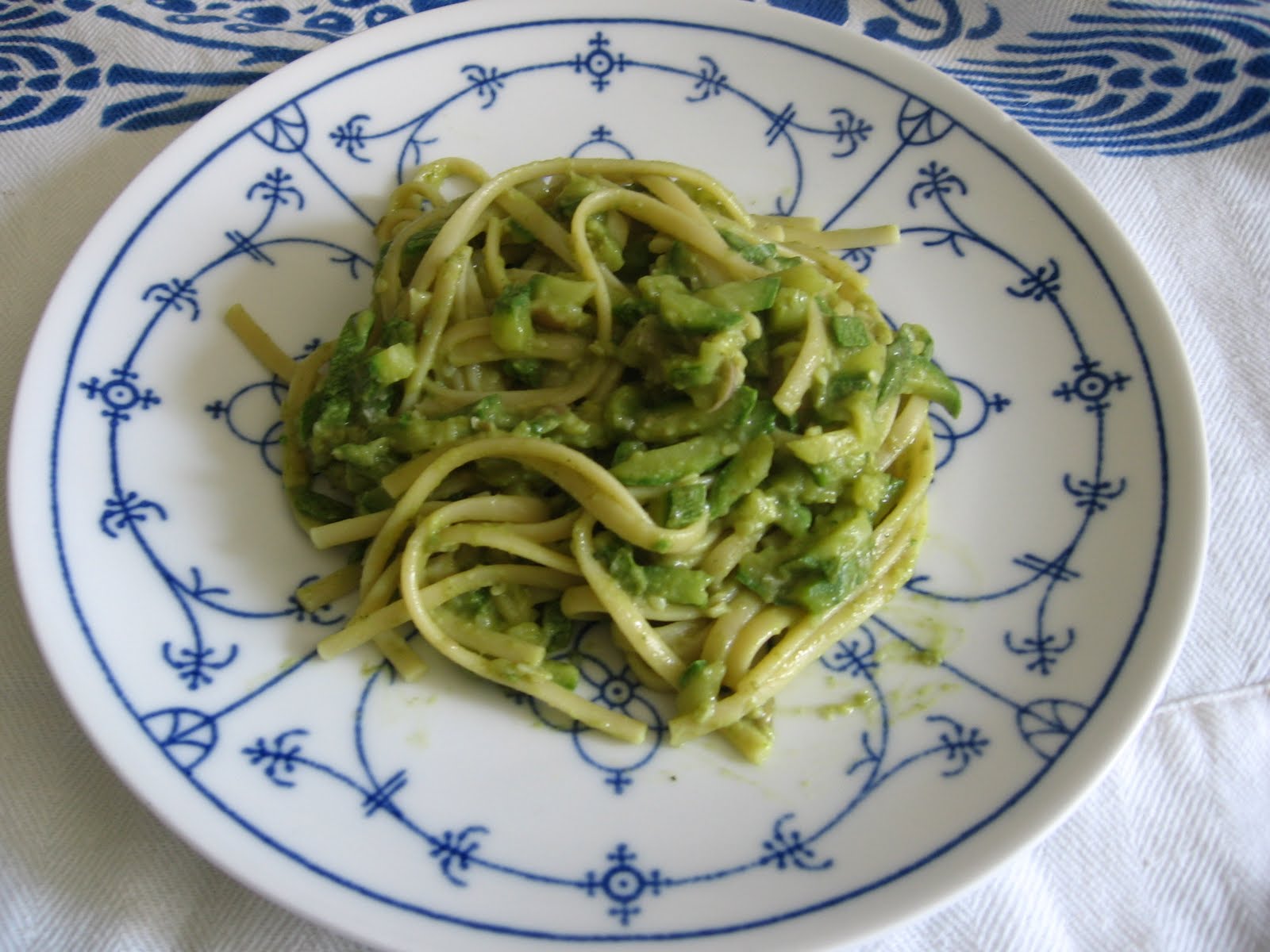 il peccato veniale Linguine con zucchine al pesto