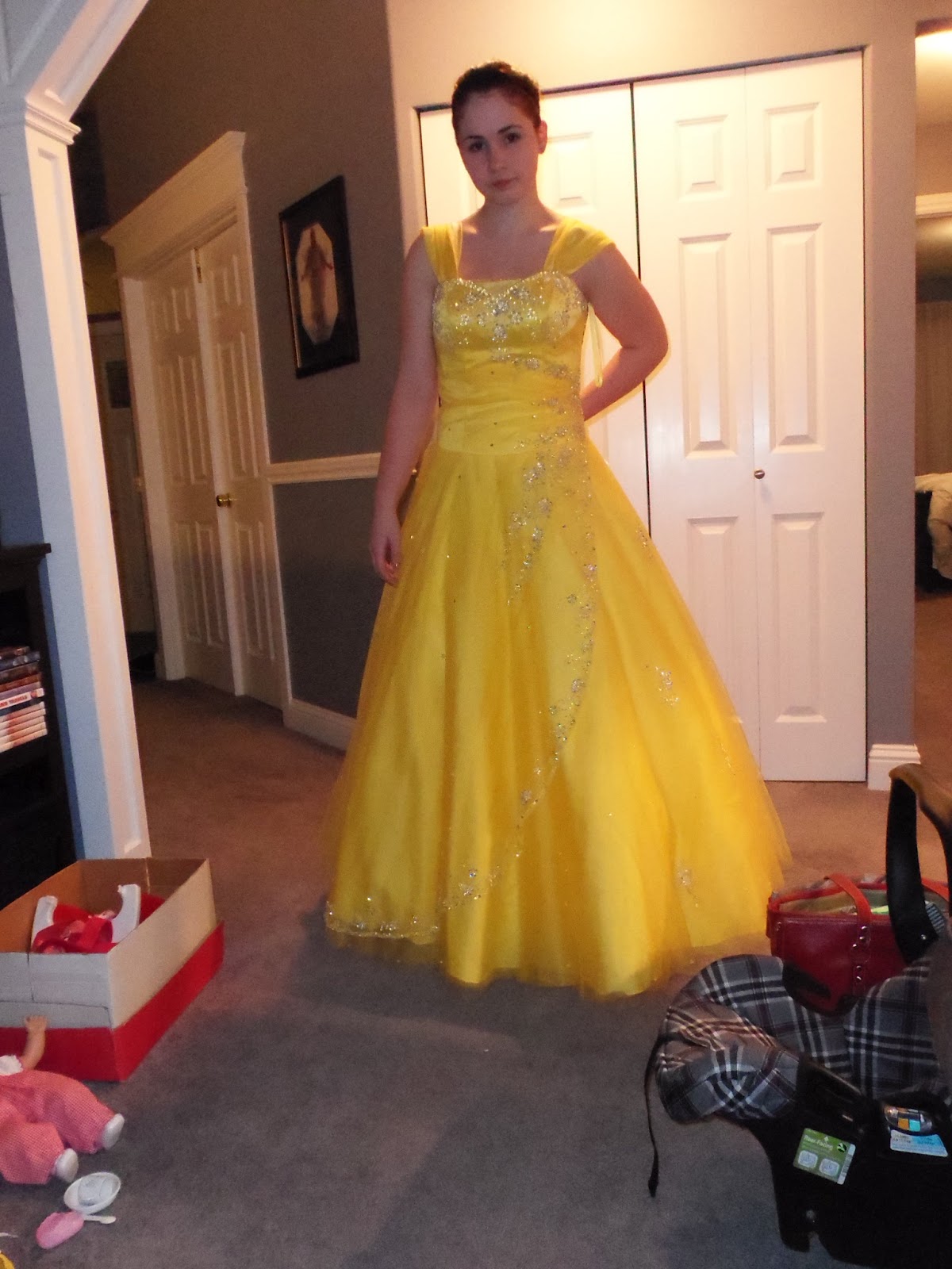 My Adventures as White River Daffodil Princess: Trying on the Daffodil ...