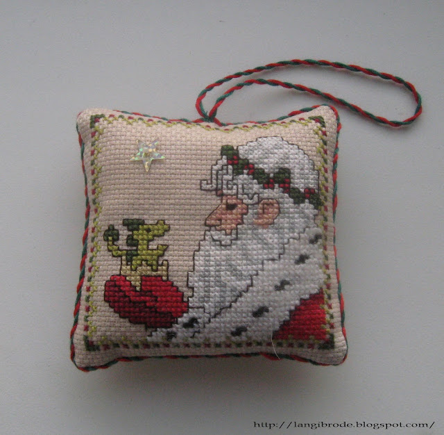 Новогодние игрушки Новогодние игрушки