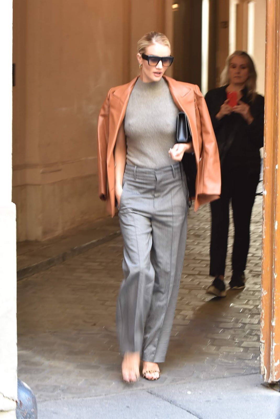 Rosie Huntington-Whiteley Outside her Hotel During Paris Fashion Week ...