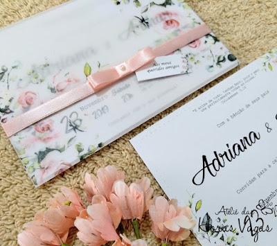 convite de casamento aniversario 15 anos artesanal personalizado floral aquarelado aquarela flores do campo rosa rose convite delicado sofisticado classico papel vegetal translucido estampado laço de cetim chanel simples convite lindo