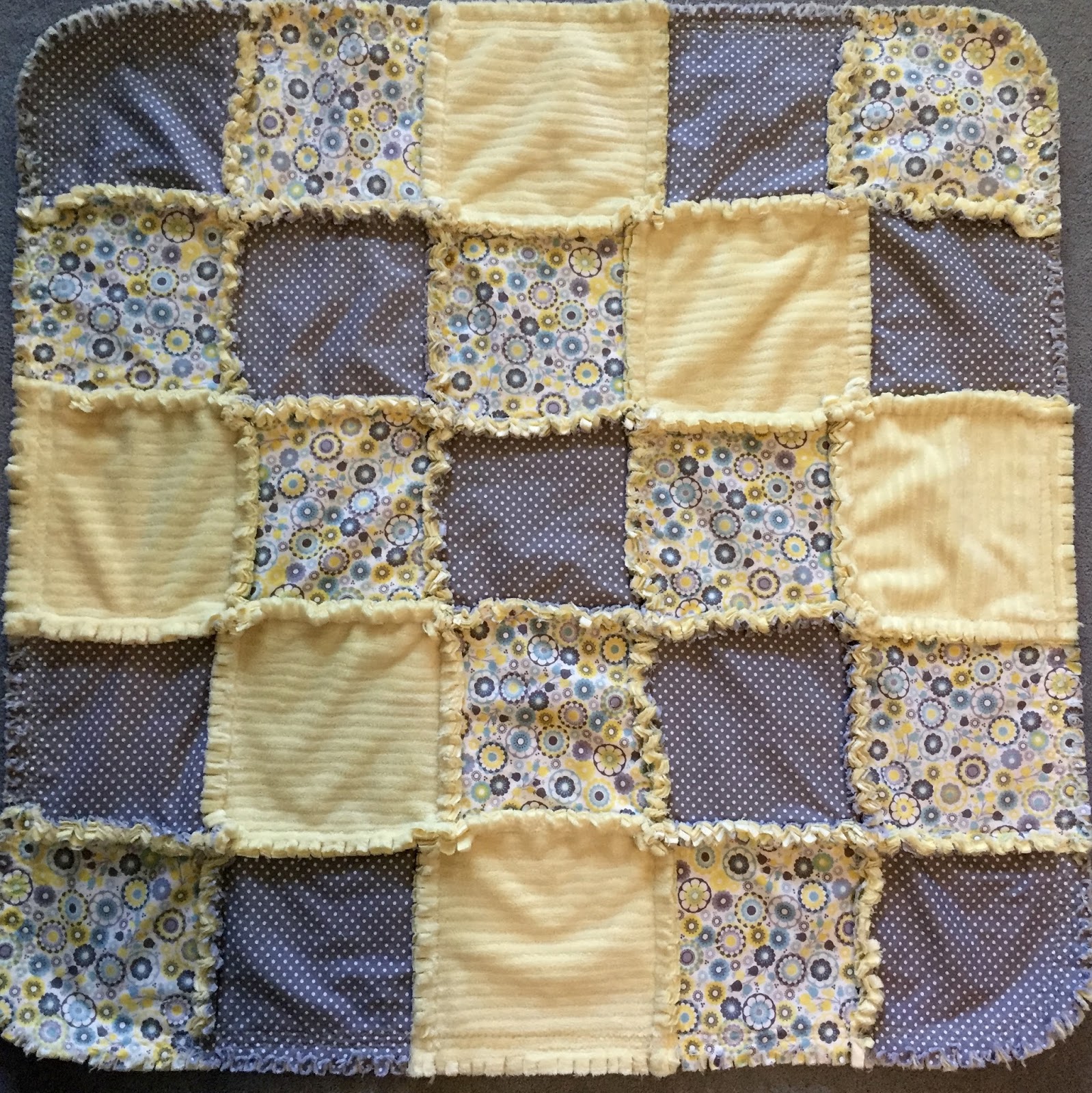 Deerecountry Quilts Yellow and Gray baby girl rag quilt