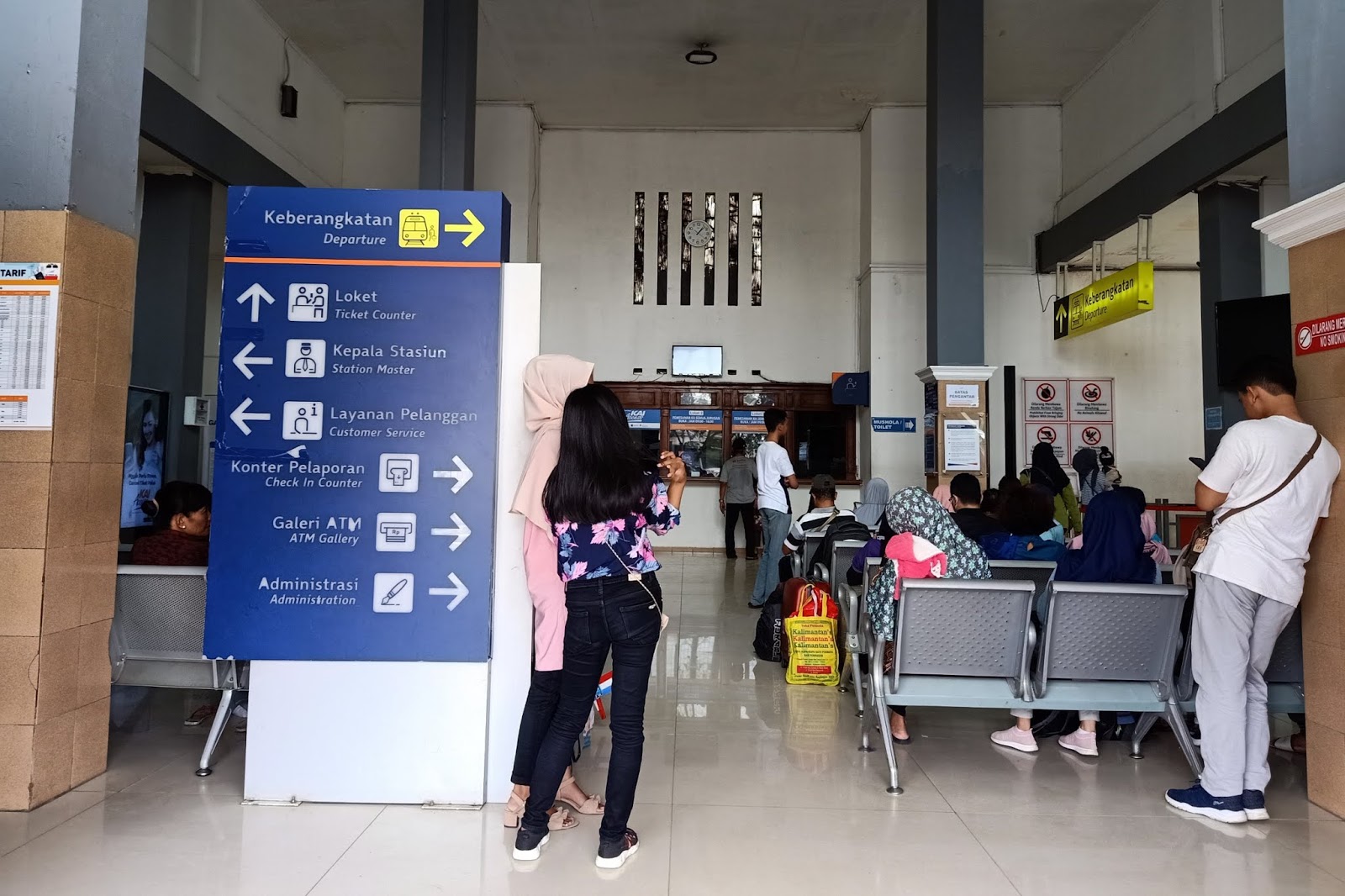 Stasiun Kiaracondong Kondektur Kai