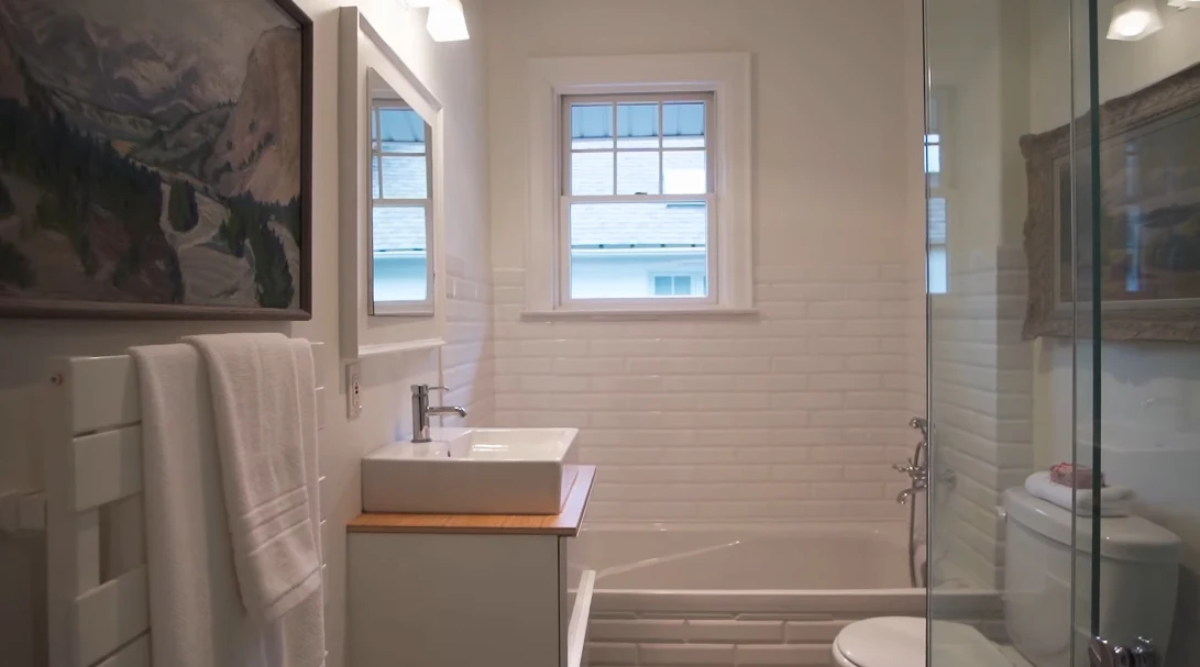 30 Photos vs. 35 Glengrove Ave W, Toronto Interior Design Luxury Home Tour
