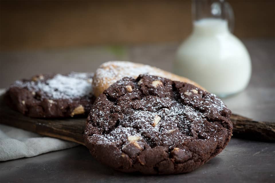 Delight Your Loved Ones With This Super Easy Subway Chocolate Chip Cookie Recipe