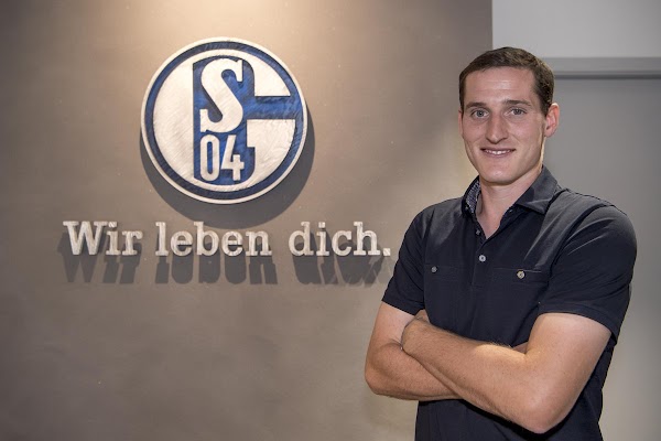 Oficial: El Schalke 04 oficializa el fichaje de Rudy