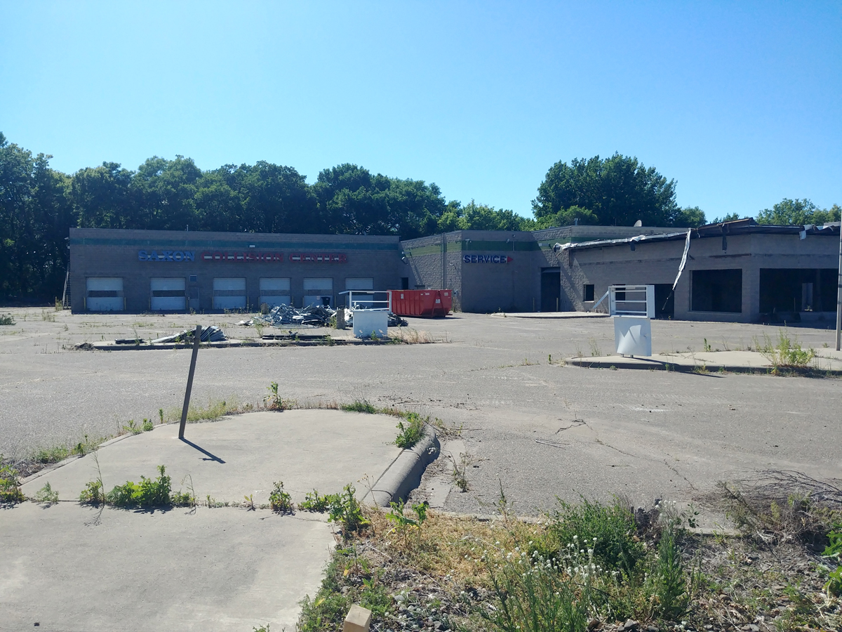 Saxon Motors 2 The Wrath of Flar! Elk River, MN