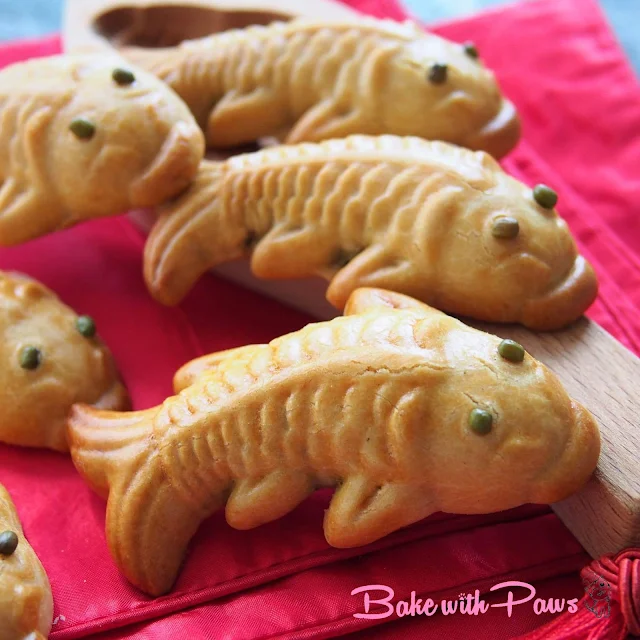 Mooncake Biscuit with Coconut Filling