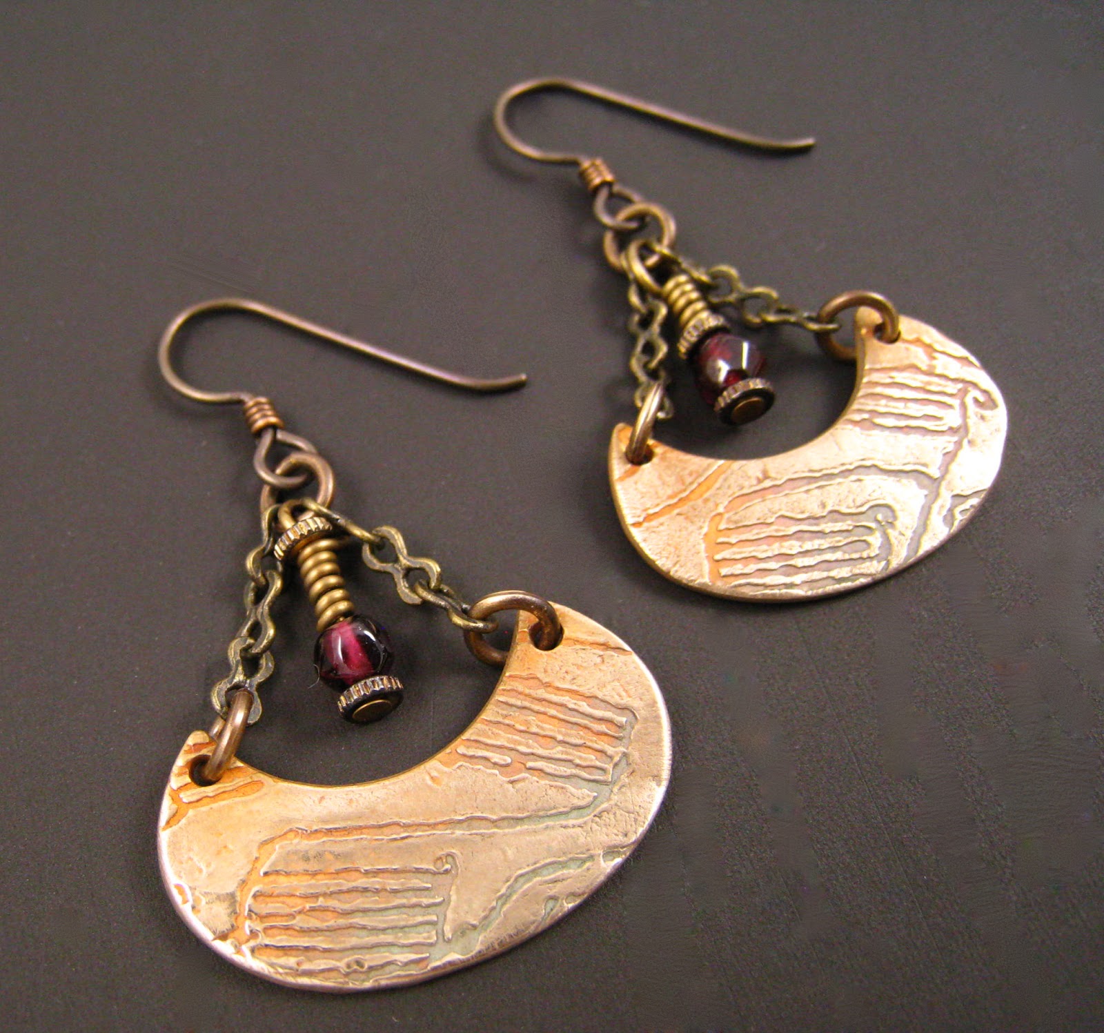 Gail's Tales...and Jewelry Design: Slowly I turn...step by step...inch