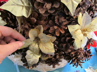 pinecone christmas tree centerpiece tutorial