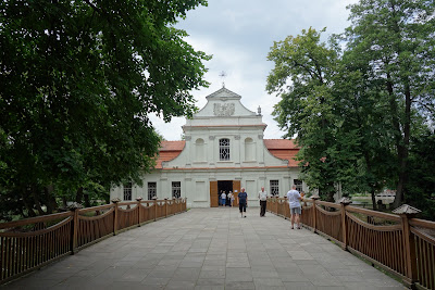 Kościół "na wyspie" św. Jana Nepomucena w Zwierzyńcu