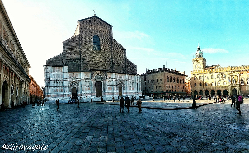 piazza maggiore Bologna
