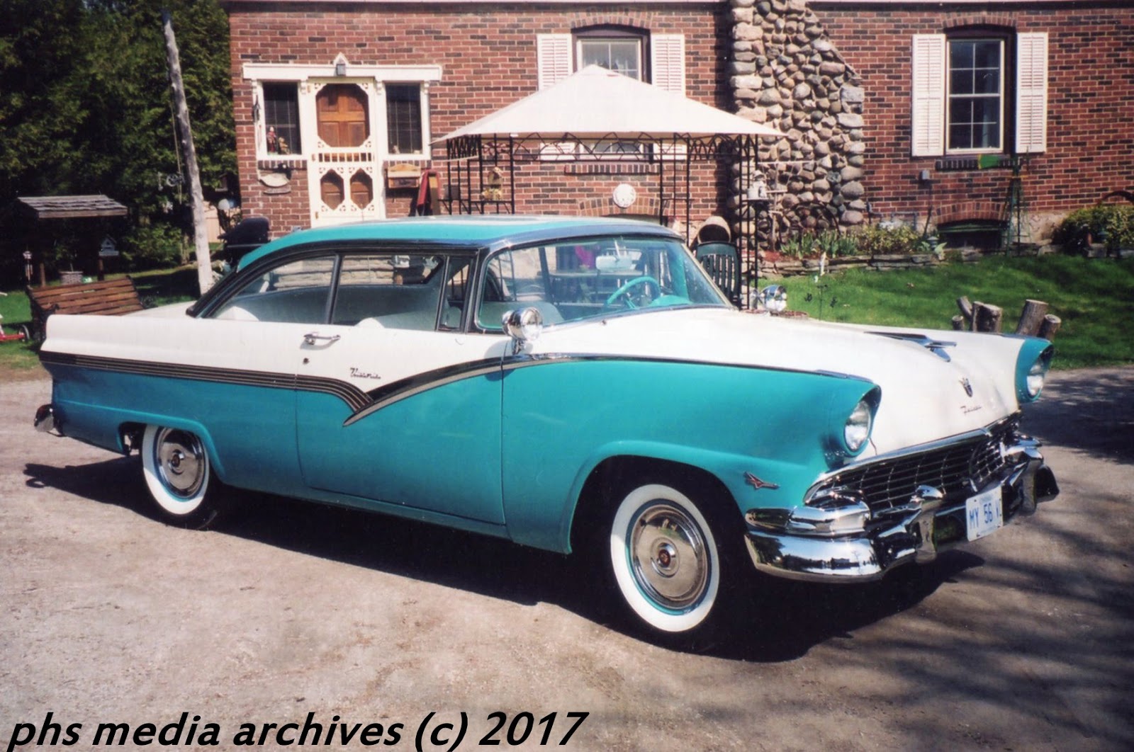 American Classic: 1956 Ford Fairlane Victoria Hardtop coupe