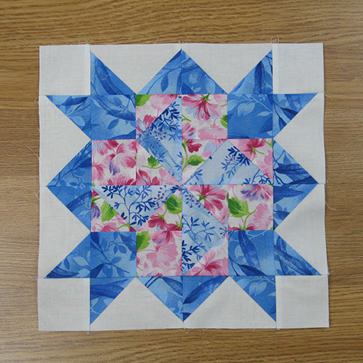 Quilting Land Weathervane Variation Quilt Block