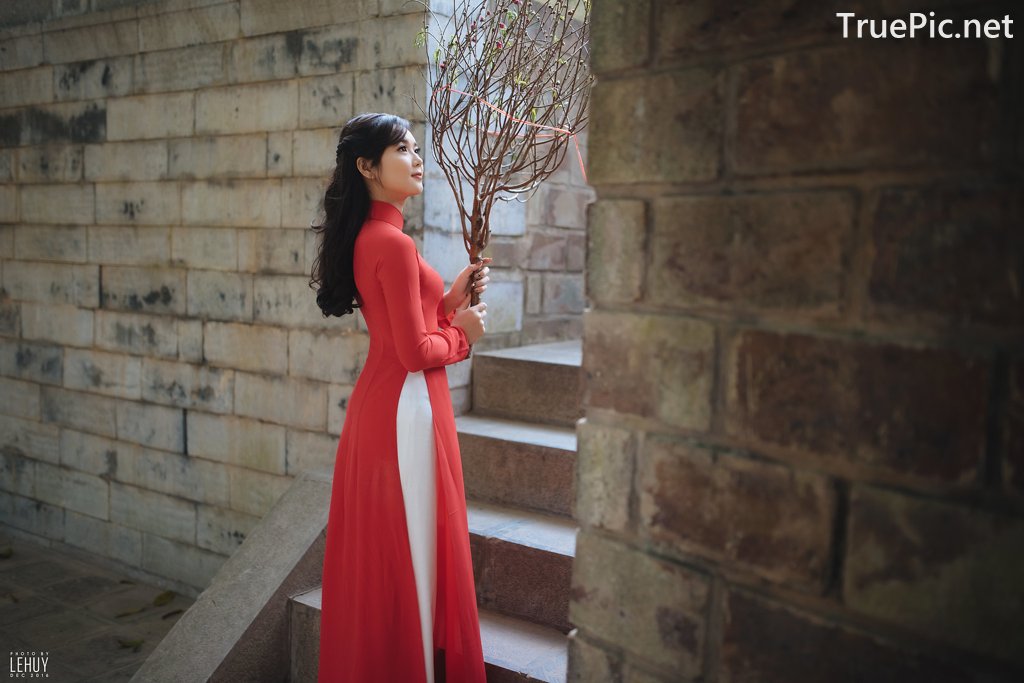 Image-Vietnamese-Model-Beautiful-Girl-and-Ao-Dai-Red-Vietnamese-Traditional-Dress-TruePic.net- Picture-16
