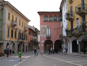 The Piazza Libertà, the main square in Romagnano Sesia