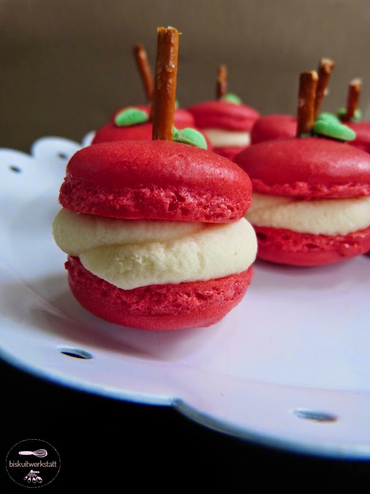 Apfel-Macarons gefüllt mit einer Ganache aus weißer Schokolade ...