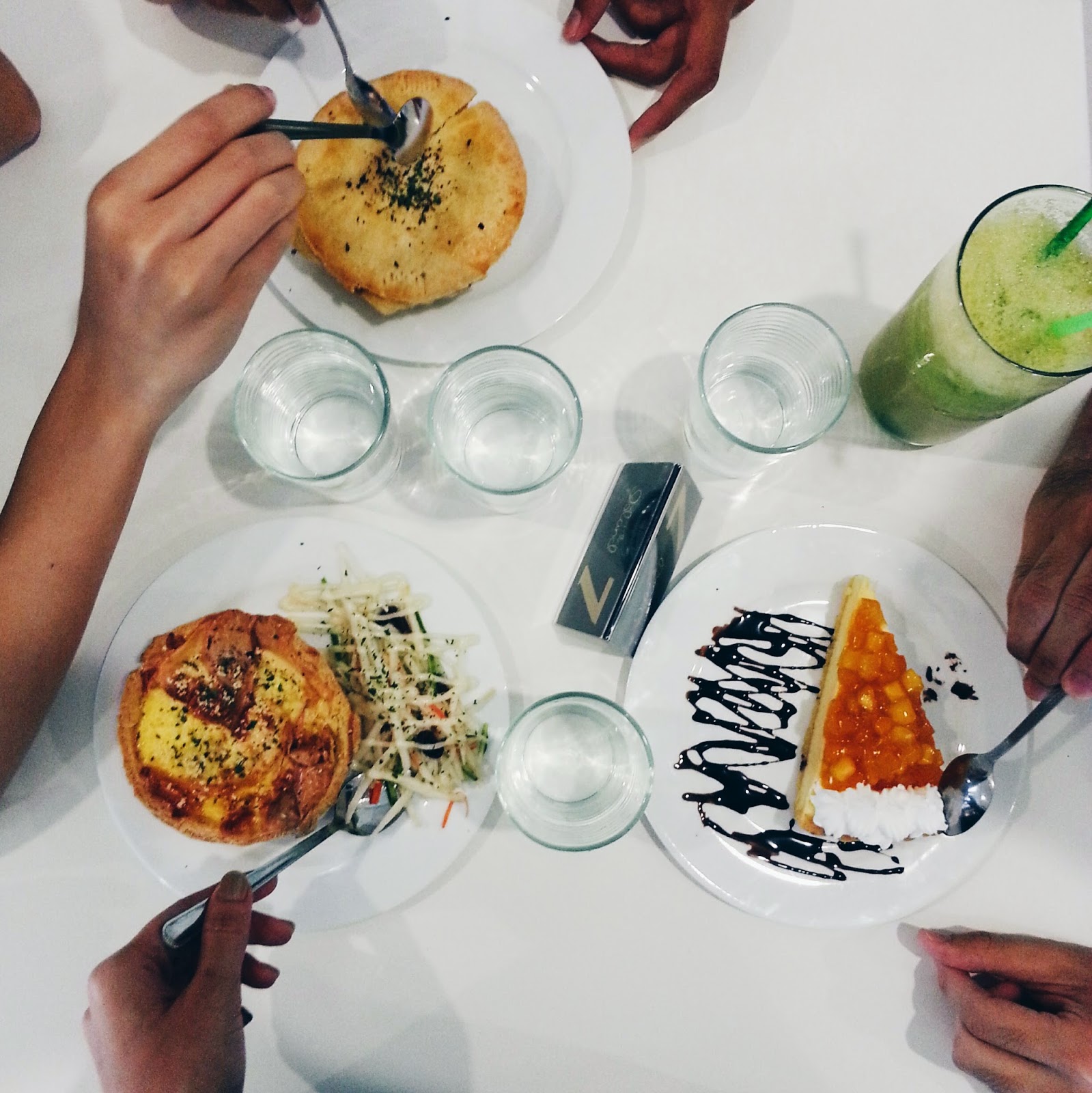 Aly's Blog Island 小岛 Tarts and Juice Kuching