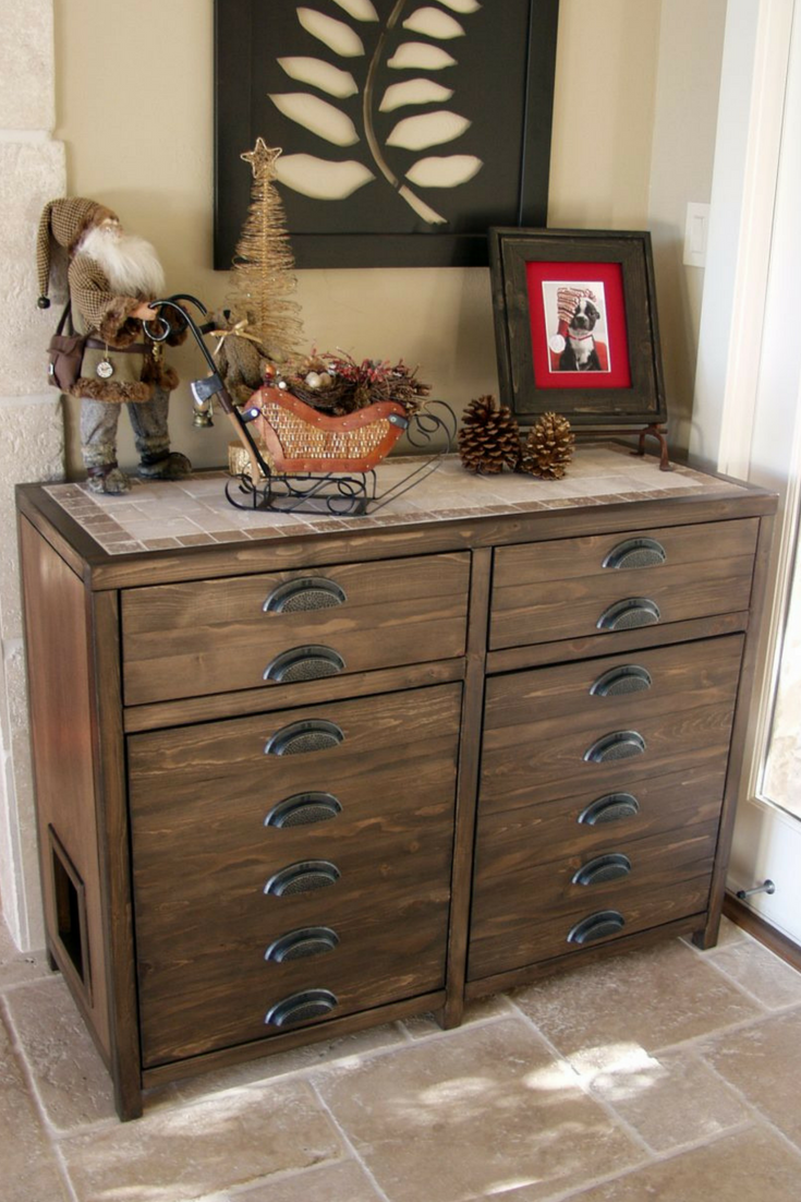 ¿Cómo restaurar un antiguo gabinete de madera con DREMEL® 8200 (8200-5