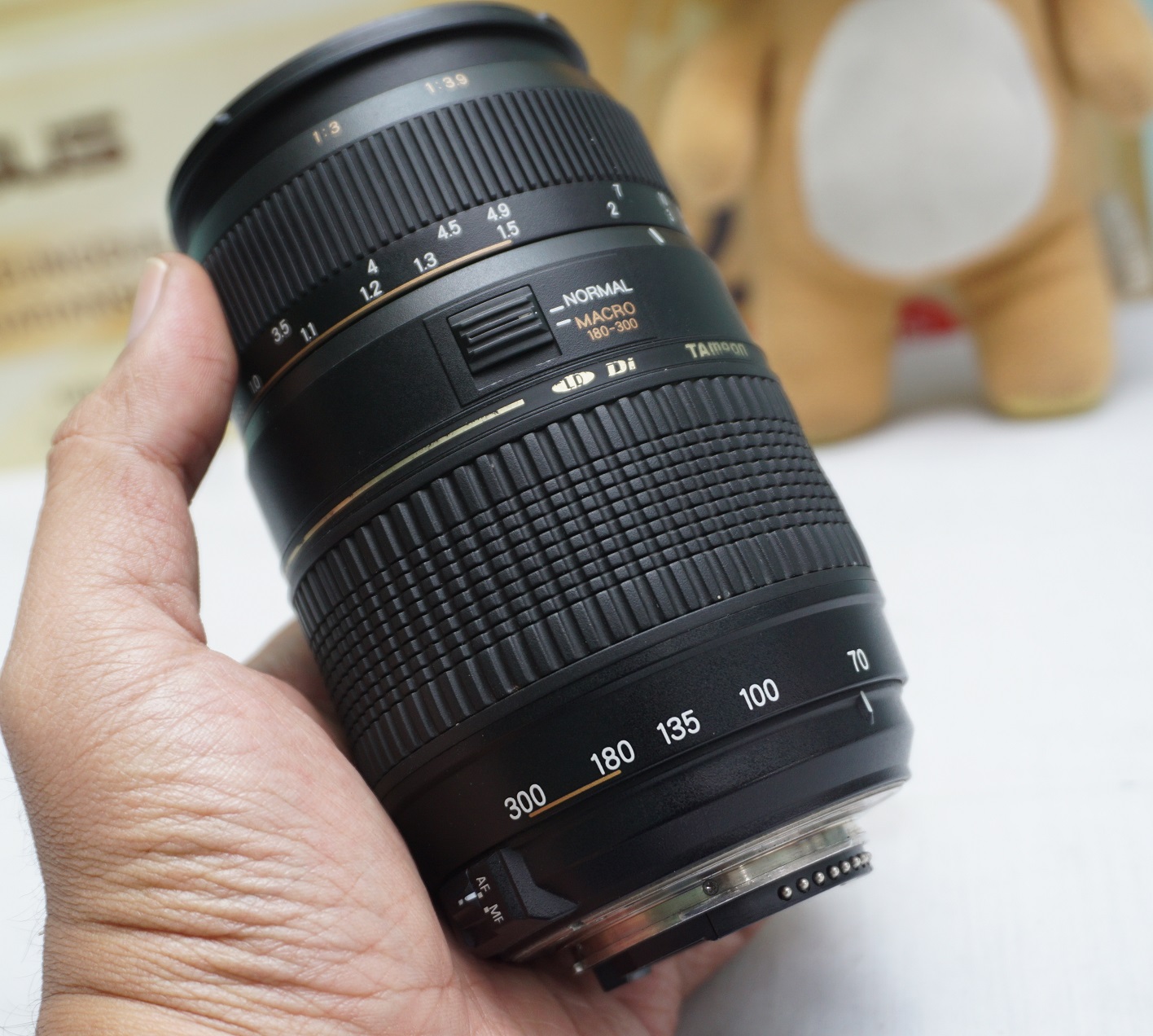 Jual Lensa Tele Tamron 70300mm for Nikon bekas Jual Beli Laptop