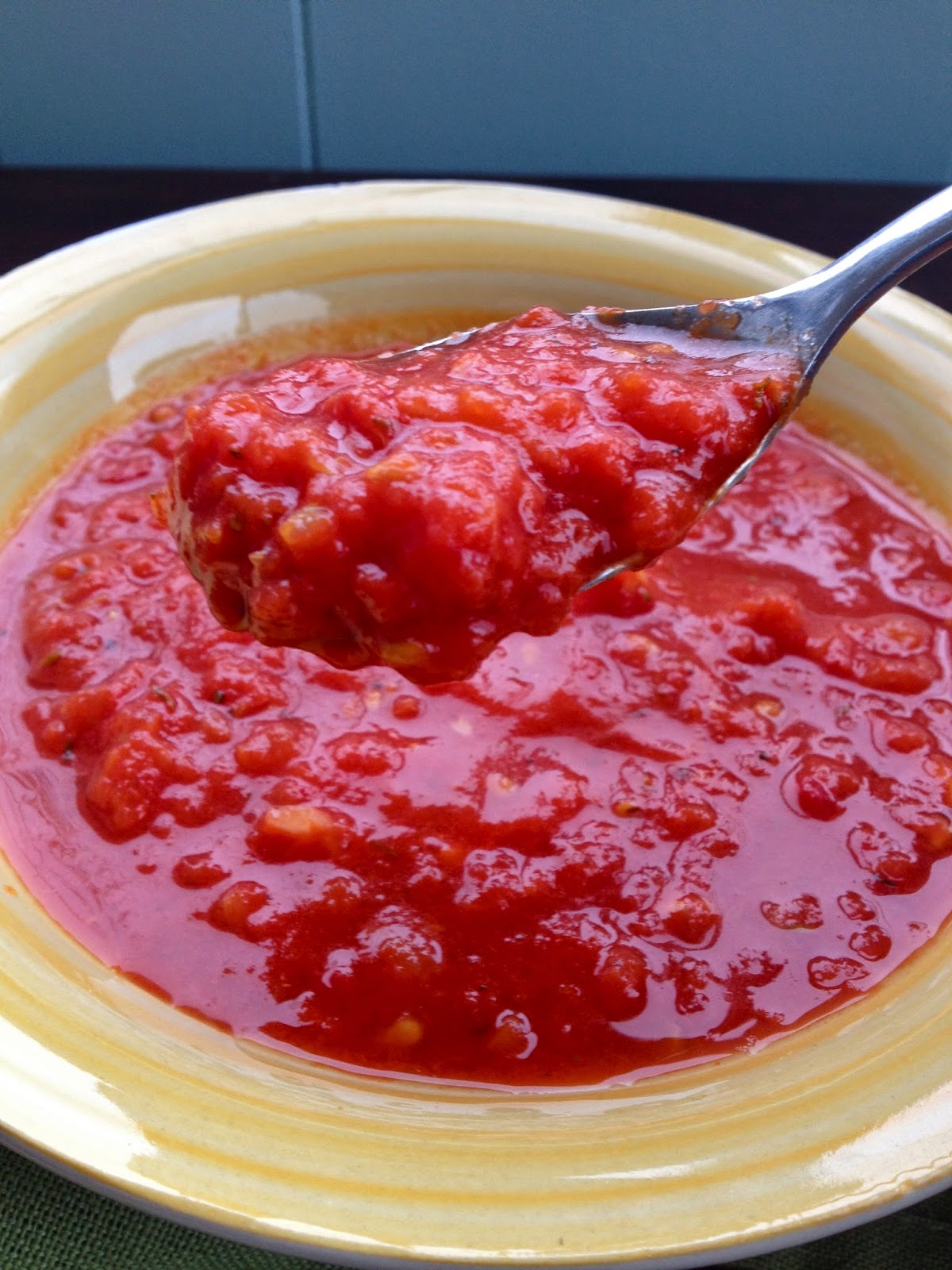 How to make: Basic tomato sauce