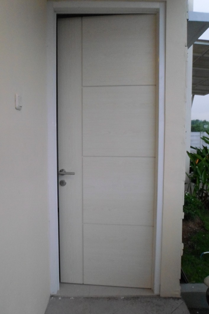 Produksi Daun Pintu Rumah Bahan Multiplek MDF  HPL Semarang  