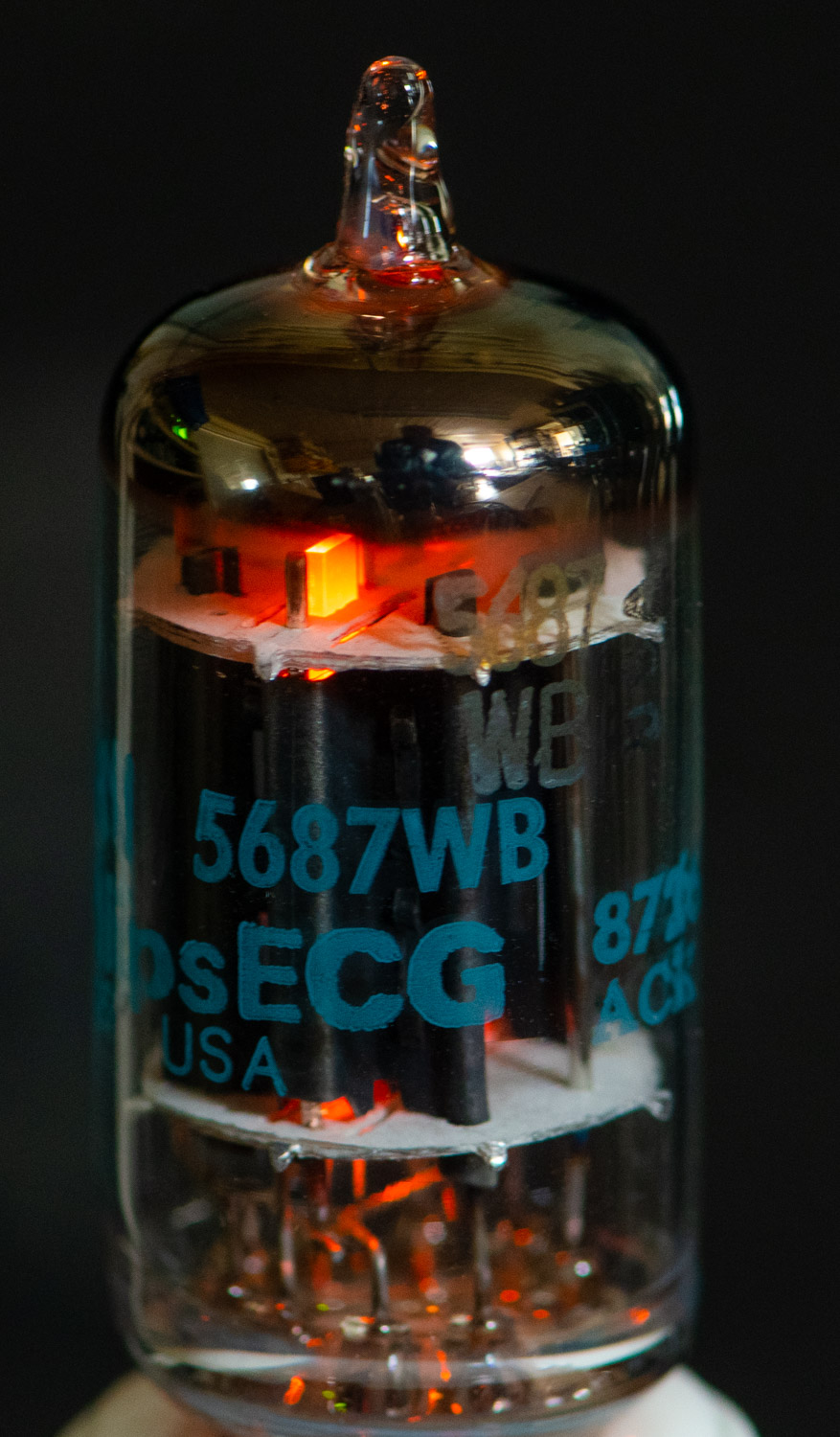 VinylSavor: Tube of the Month : The 5687