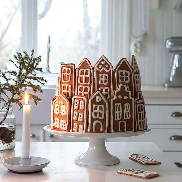 11 Swedish Christmas Decorating Essentials (From Mari's Festive Home)