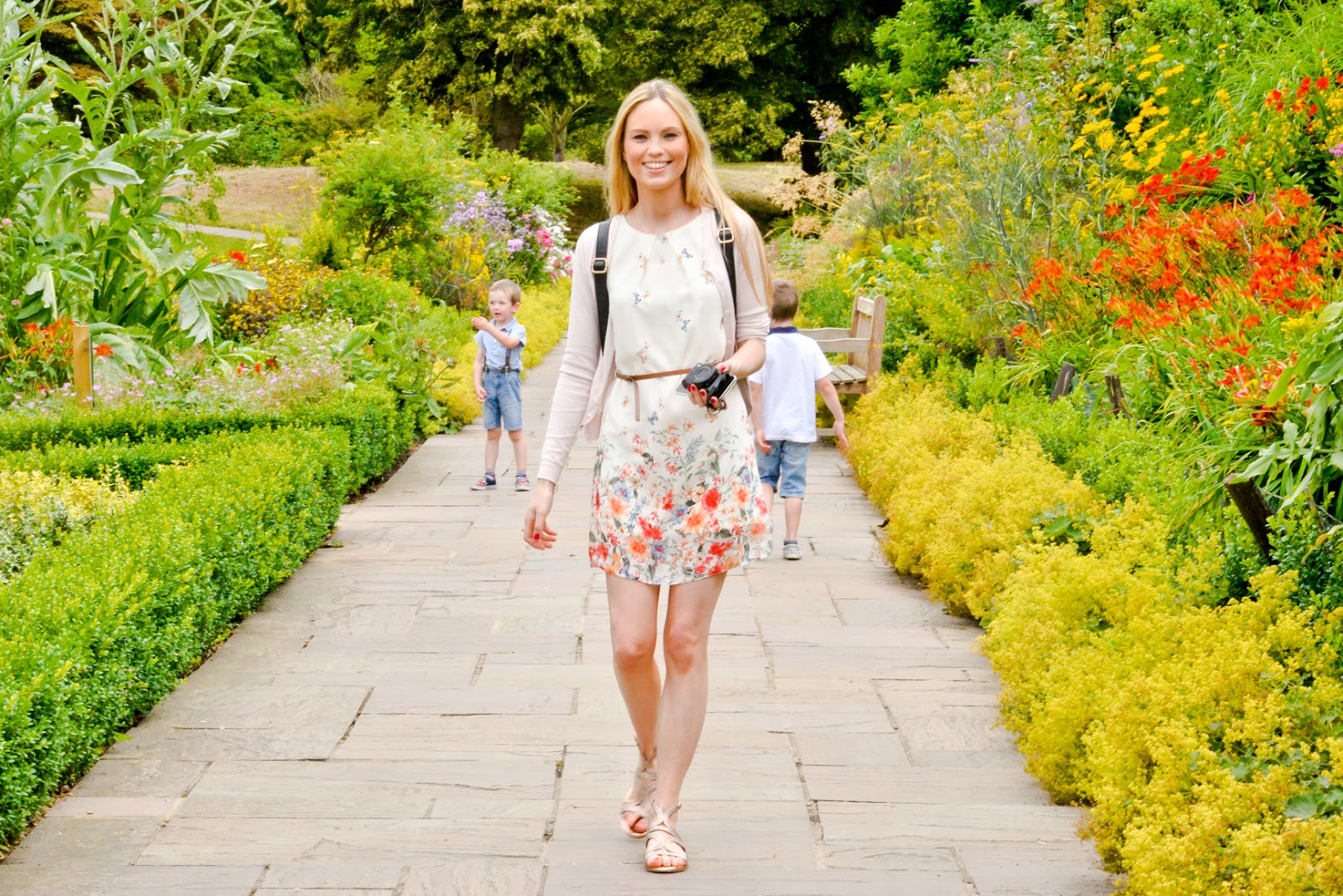 Returning to Hever Castle - A True Tudor Gem And a Wonderful Family Day ...