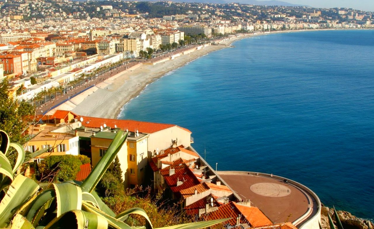 Лазурный берег франции ницца. Ницца провинция лазурный берег. Лазурный берег франции города. Ницца французская ривьера. Лазурный берег франции города.