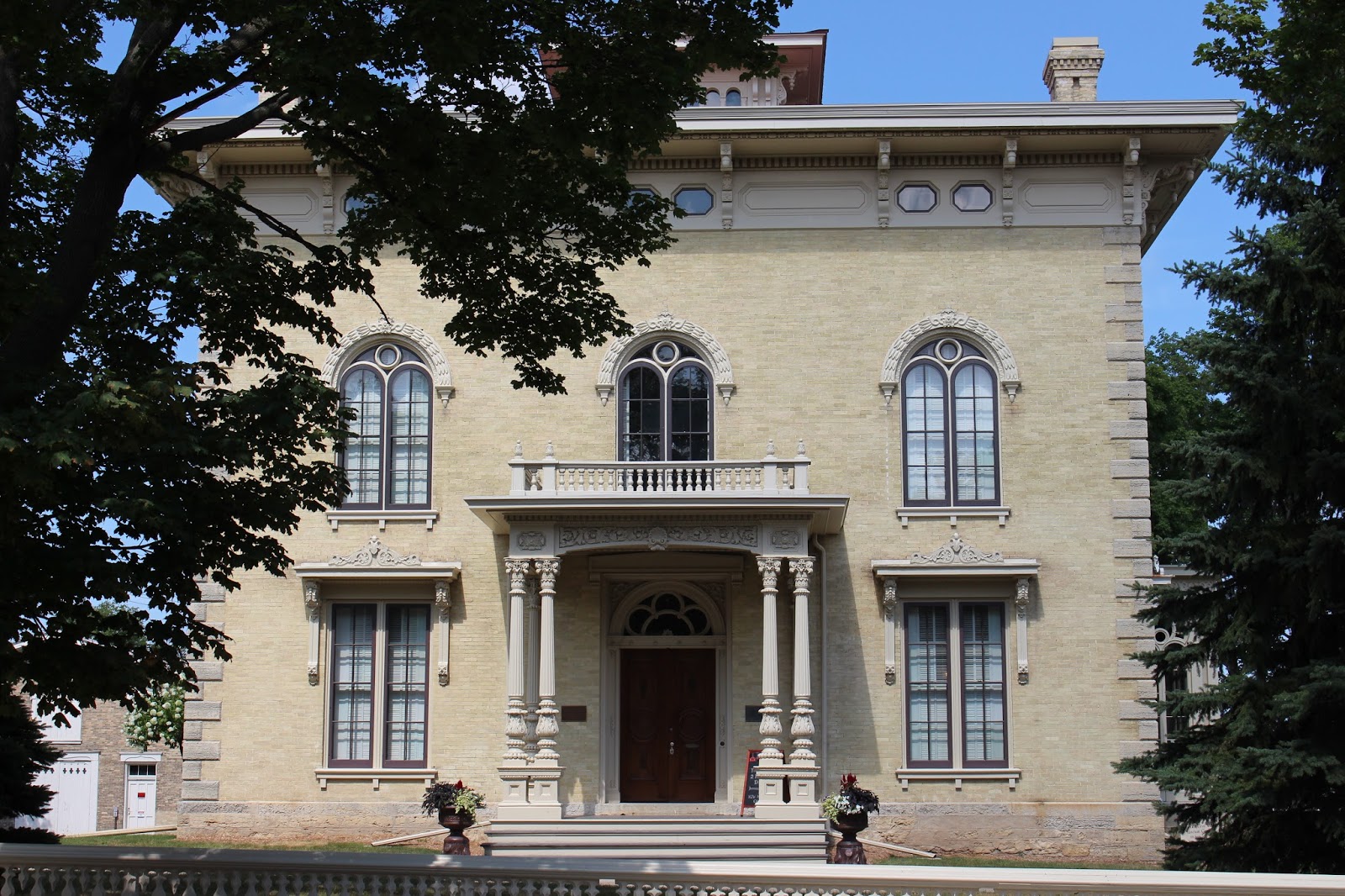 The Picturesque Style Italianate Architecture The William Tallman House, Janesville, WI
