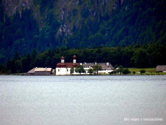 iglesia de St. Bartholomä, Lago Königssee, Baviera, Alemania