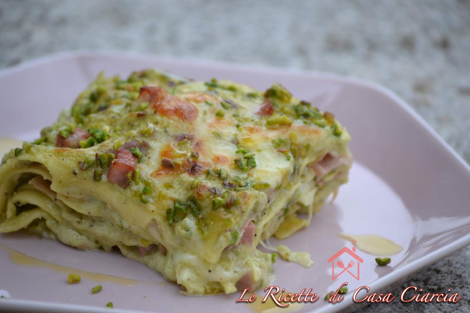 Le ricette di casa Ciarcia Lasagne bianche con mortadella e pistacchi