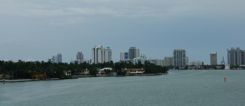 Road Fort Lauderdale -Miami Beach 