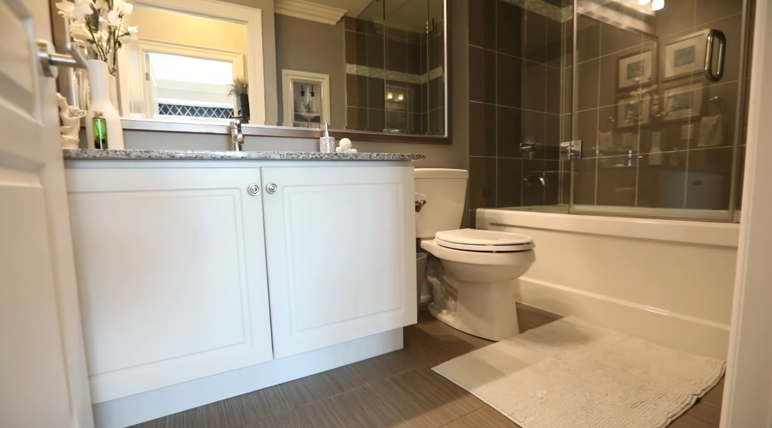 Tour 35 Baker Hill Blvd #305, Stouffville, ON vs. 15 Interior Design Photos