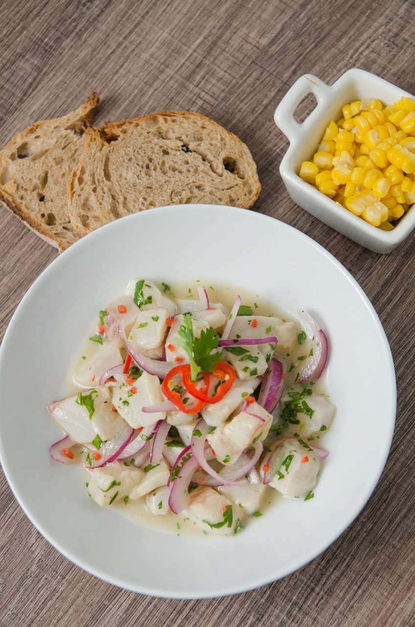 Strawberry Crumble Ceviche de Tilápia