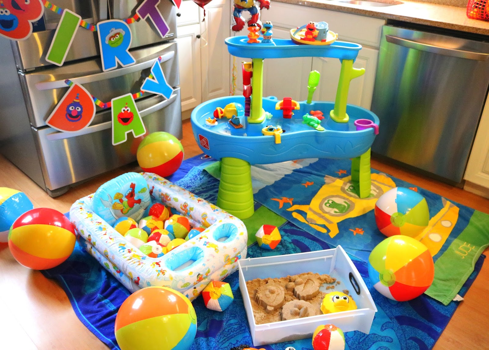 Here Comes The Fun An Indoor Beach Party For Elmo's Birthday