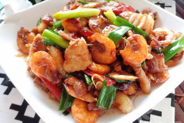 Cách làm món tôm rim thịt thơm ngon cho bữa cơm tròn vị 