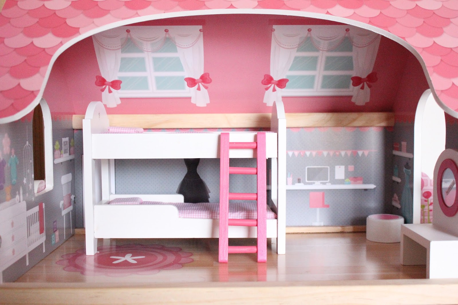 casa muñecas eurekakids