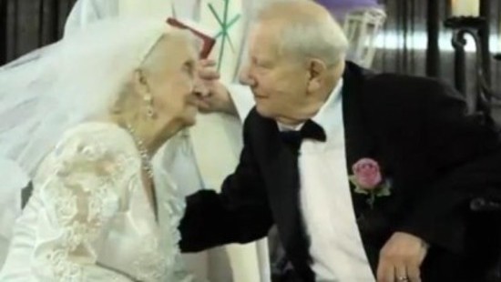 Matrimonio de dos ancianos